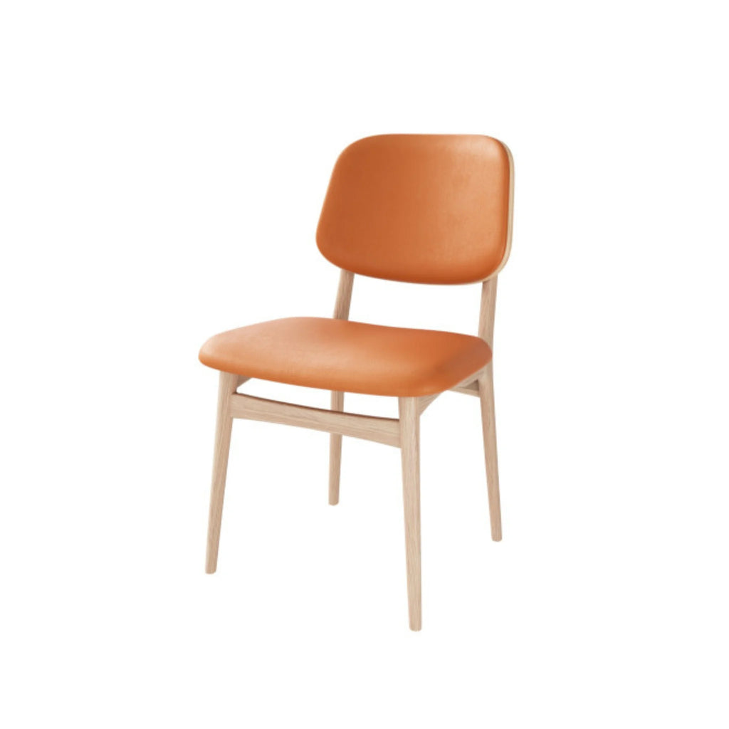 CASØ CARL Dining Chair in White Oiled oak with Cognac Leather - CASØ | Milola