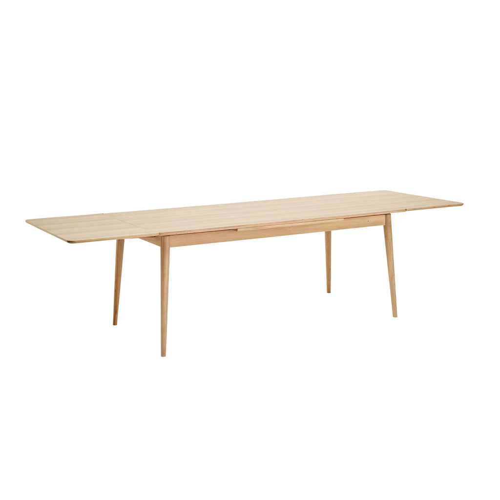 CASØ 500 Extendable Dining Table in White Oiled Oak - CASØ | Milola