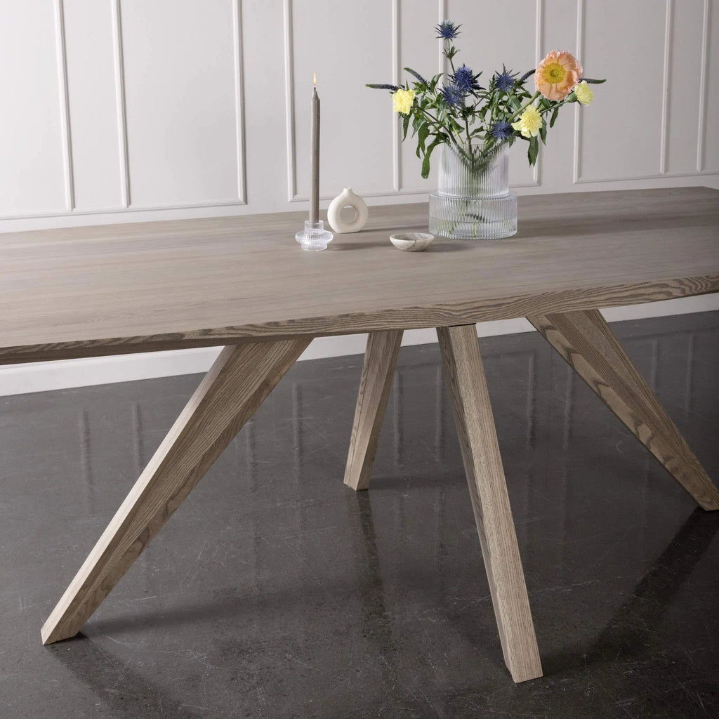 FACETTO - Wooden Dining Table - Minimalist Design - Kristensen Kristensen | Milola