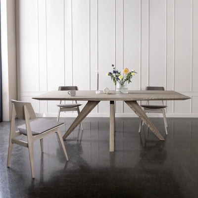 FACETTO - Wooden Dining Table - Minimalist Design - Kristensen Kristensen | Milola