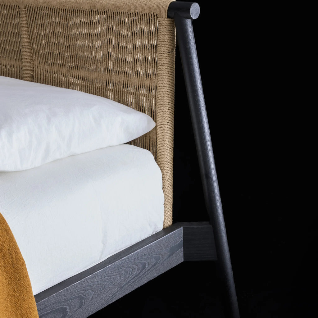 JACK-E INTRECCIO Bed with Woven Headboard - Bolzan | Milola