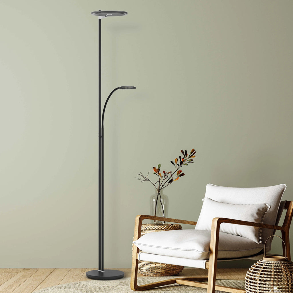 TUROUND Floor Lamp in Black - Steinhauer | Milola