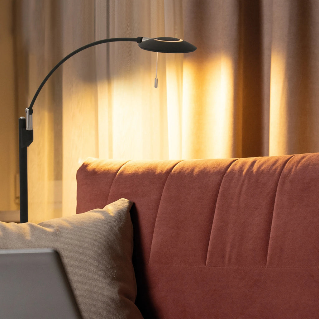 ZENITH Floor Lamp in Black - Steinhauer | Milola