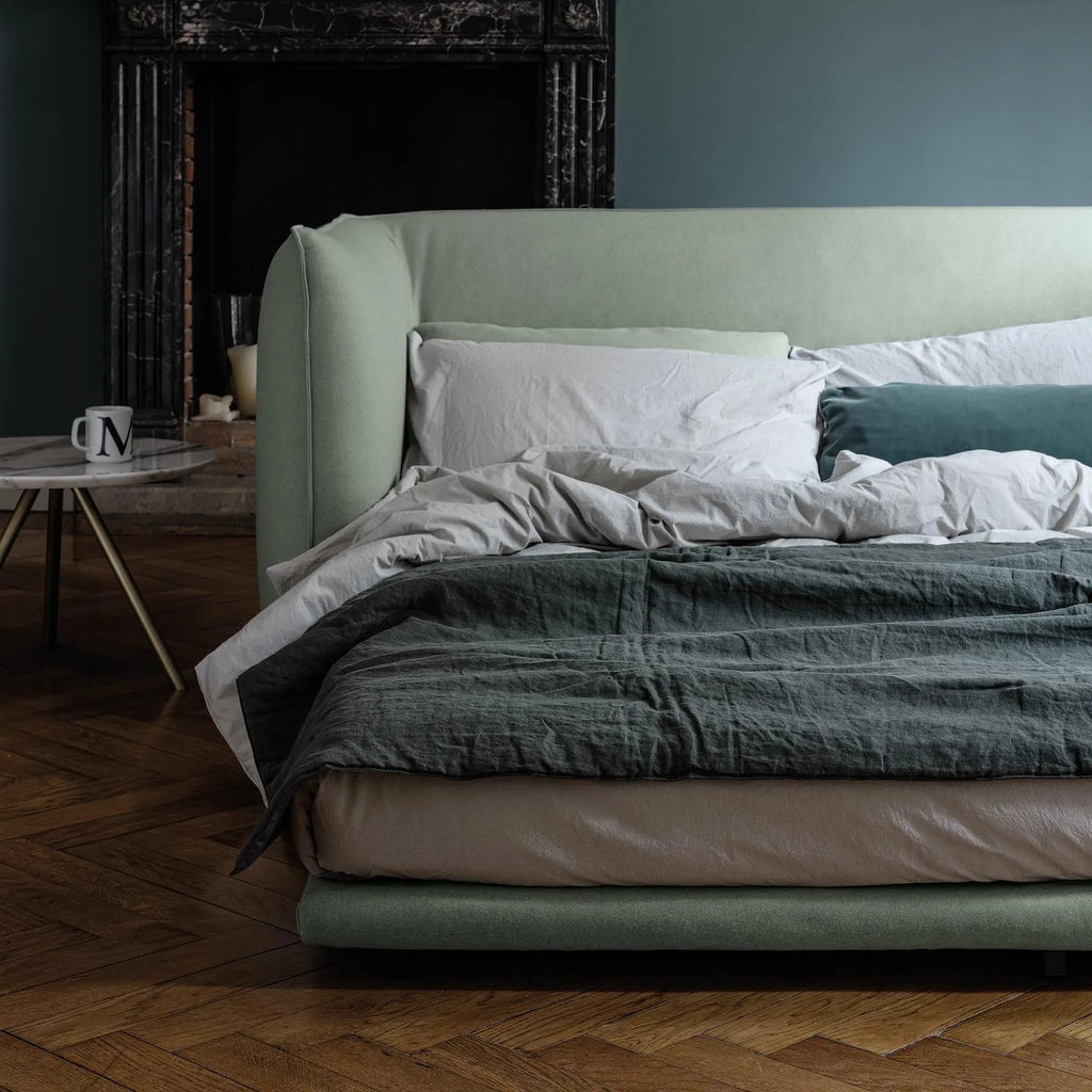 JILL Day Bed - Upholstered Day Bed in Light Green - Bolzan | Milola